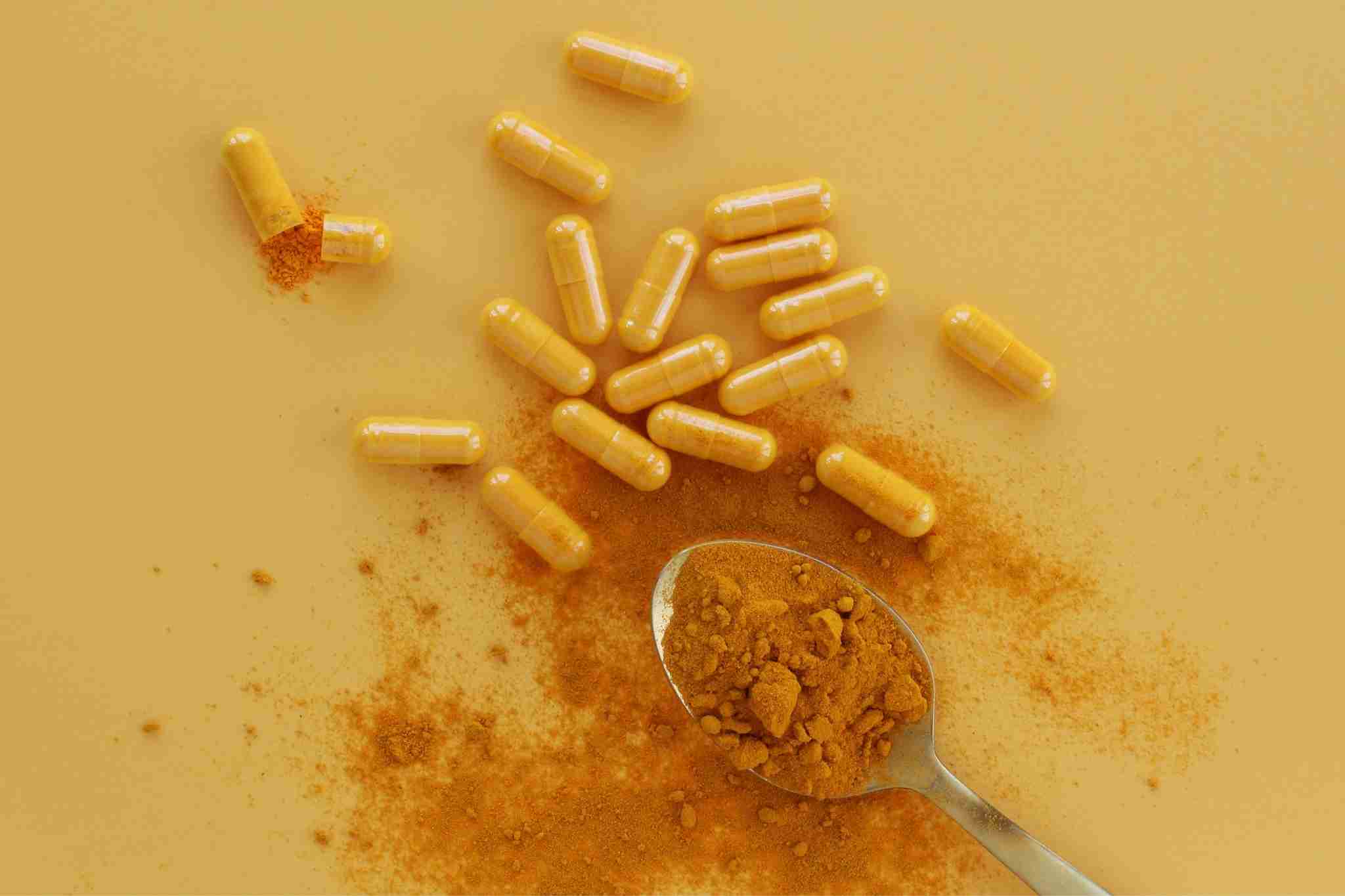 Does Turmeric (Curcumin) Help with Stomach Bloating? Evinature